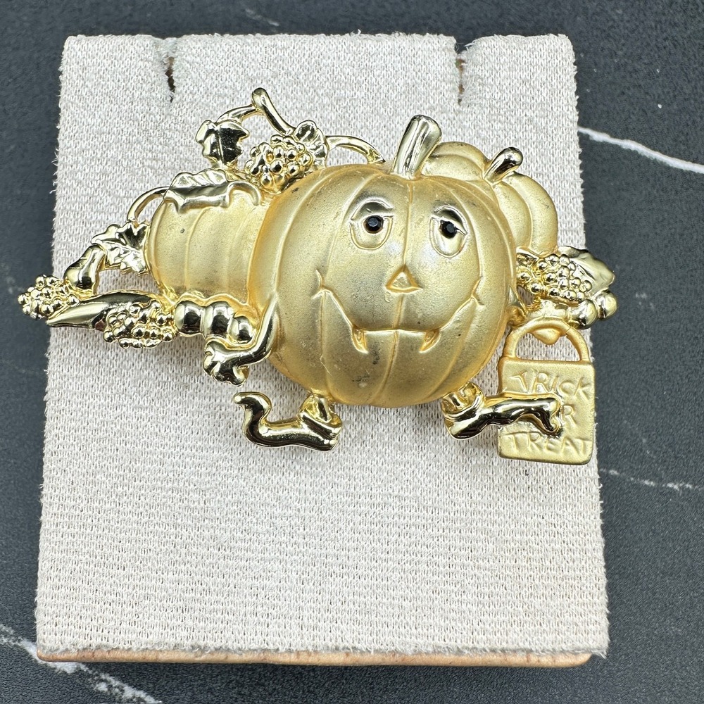Vintage Danecraft Rhinestone Gold-Tone Pumpkin Halloween Christmas Brooch Pin